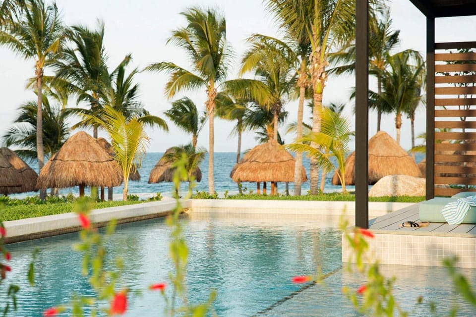 Overlooking the beach, the hotel has 12 swimming pools scattered throughout the property, a couple of hot water jacuzzis.