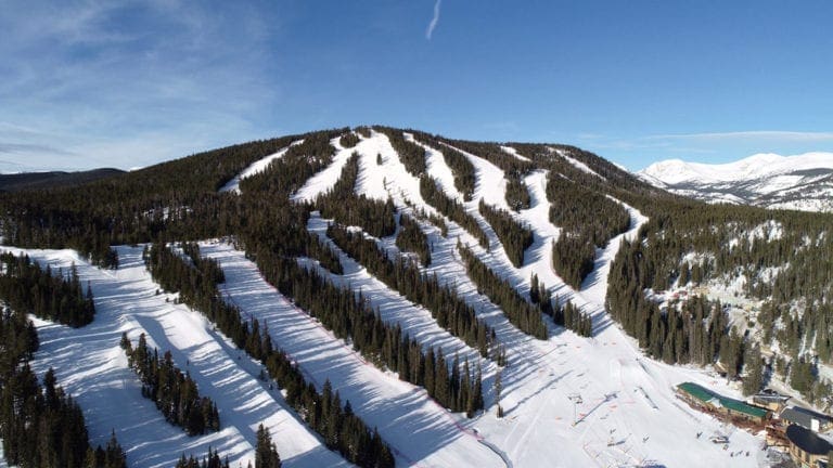 11 Best Small Ski Resorts In Colorado For Families (Affordable Too!)