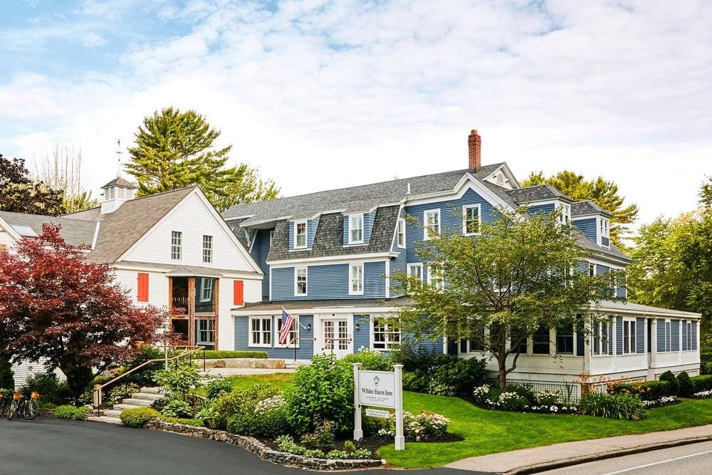 The charming entrance to the White Barn Inn Auberge Resorts Collection in Maine, one of the best locations for a romantic getaway in the Northeast.