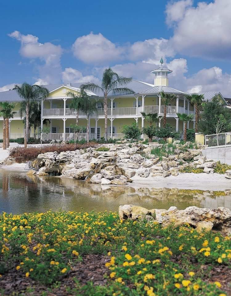 The exterior of Marriott Harbour Lake, with a view of the ocean in front of one of the Best Marriott Properties in the U.S. for a Family Vacation.