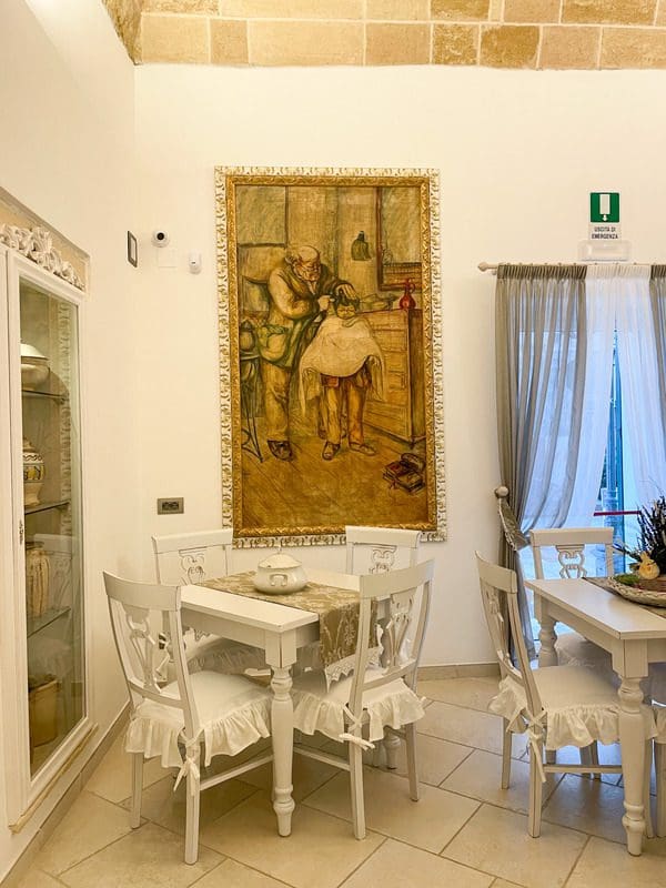 Inside the lovely indoor breakfast room at PLAZACARRISI Hotel & Spa.