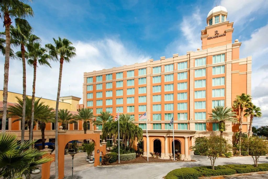 The exterior entrance to Renaissance Tampa International Plaza Hotel.