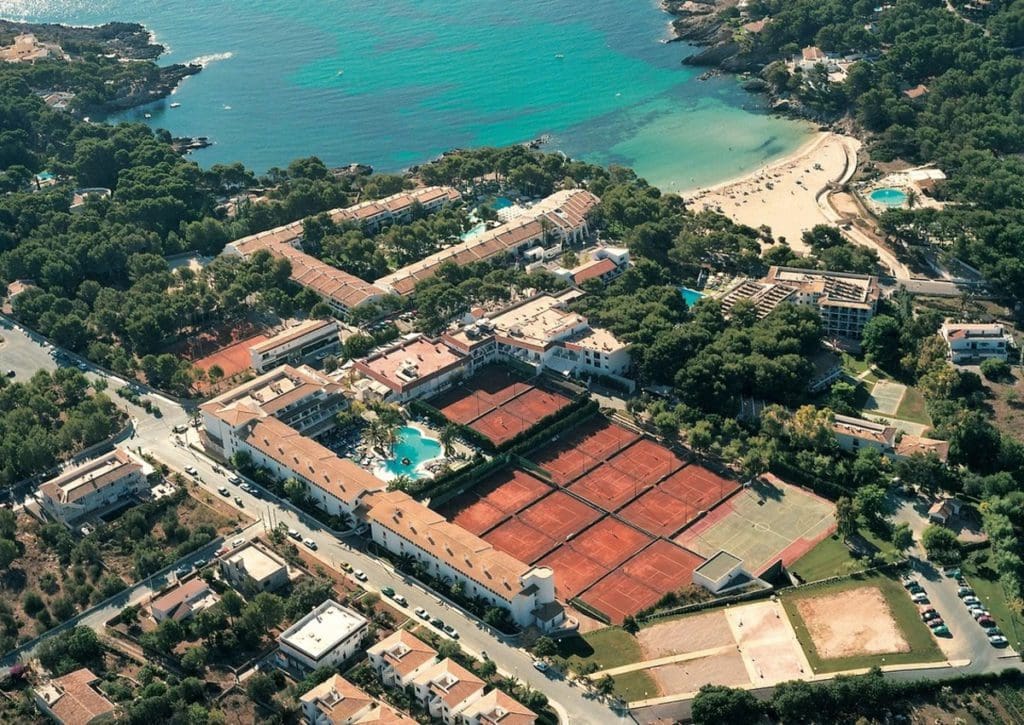 An aerial view of the property and grounds of Beachclub Font de sa Cala, one of the best all-inclusive hotels in Mallorca for families.