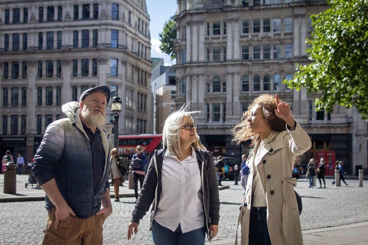 Two people enjoy a day tour of London with a local guide, one of the best experiences in London with kids. 