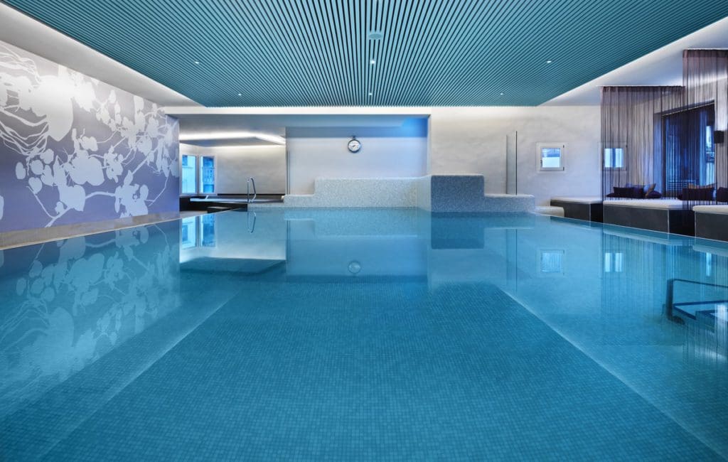 The indoor pool at Hotel Giardino Mountain.