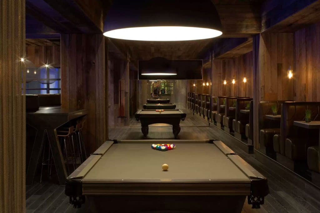 The billiards room at Radisson Blu Mall of America.