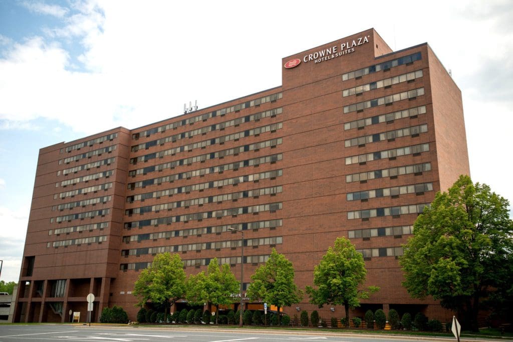 The outdoor exterior to Crowne Plaza Aire MSP - Airport Mall of America.