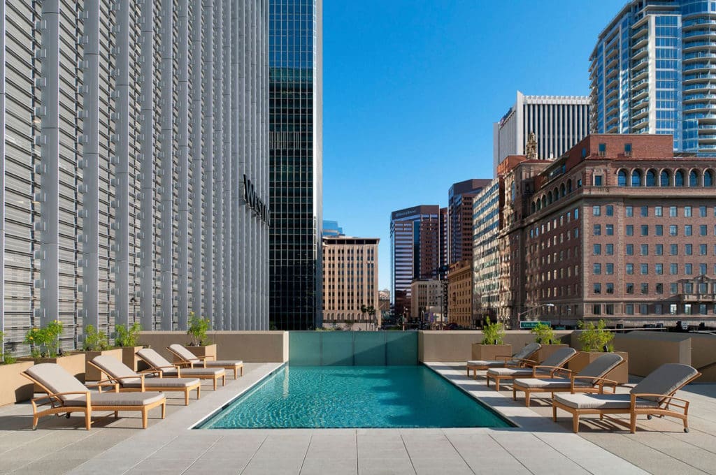 A picture of the outdoor pool at the Westin Phoenix Downtown
