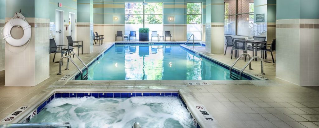 The indoor pool and Jacuzzi at The Residence Inn by Marriott Arlington Courthouse.