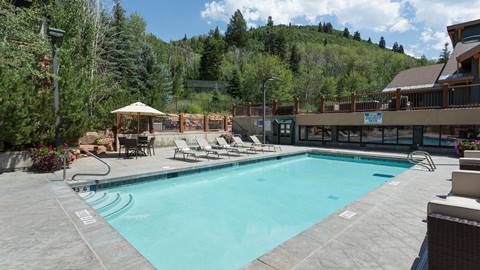 The outdoor heated pool at The Lodges Deer Valley.